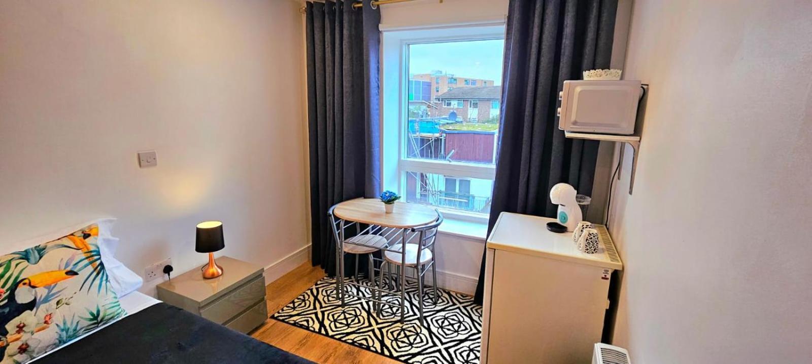 Penelope Ensuite Double Room Londra Exterior foto
